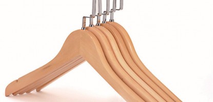 Ahşap Elbise Askısı