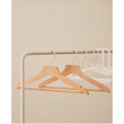 100  Adet Cilalı Ahşap Askı Kıyafet Ve Elbise Askısı  Ahşap Komple Cilalı (MODERN TASARIM)